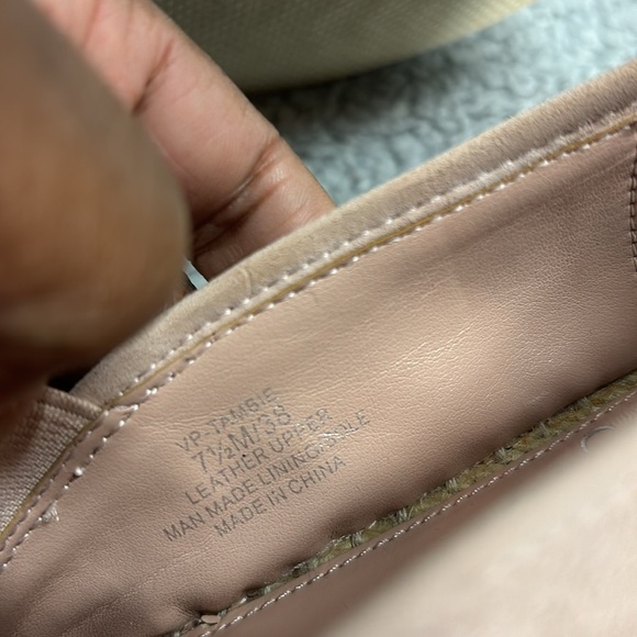 💚👖Vince Camuto Espadrilles 7.5 Loafers Slide On Suede Leather Soft Pale Pink - Picture 7 of 13